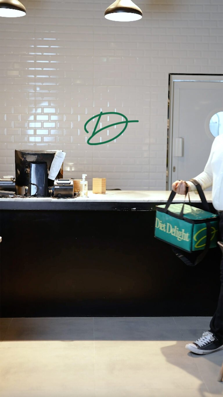 Instagram post from its_dietdelight. This post is in position 3.